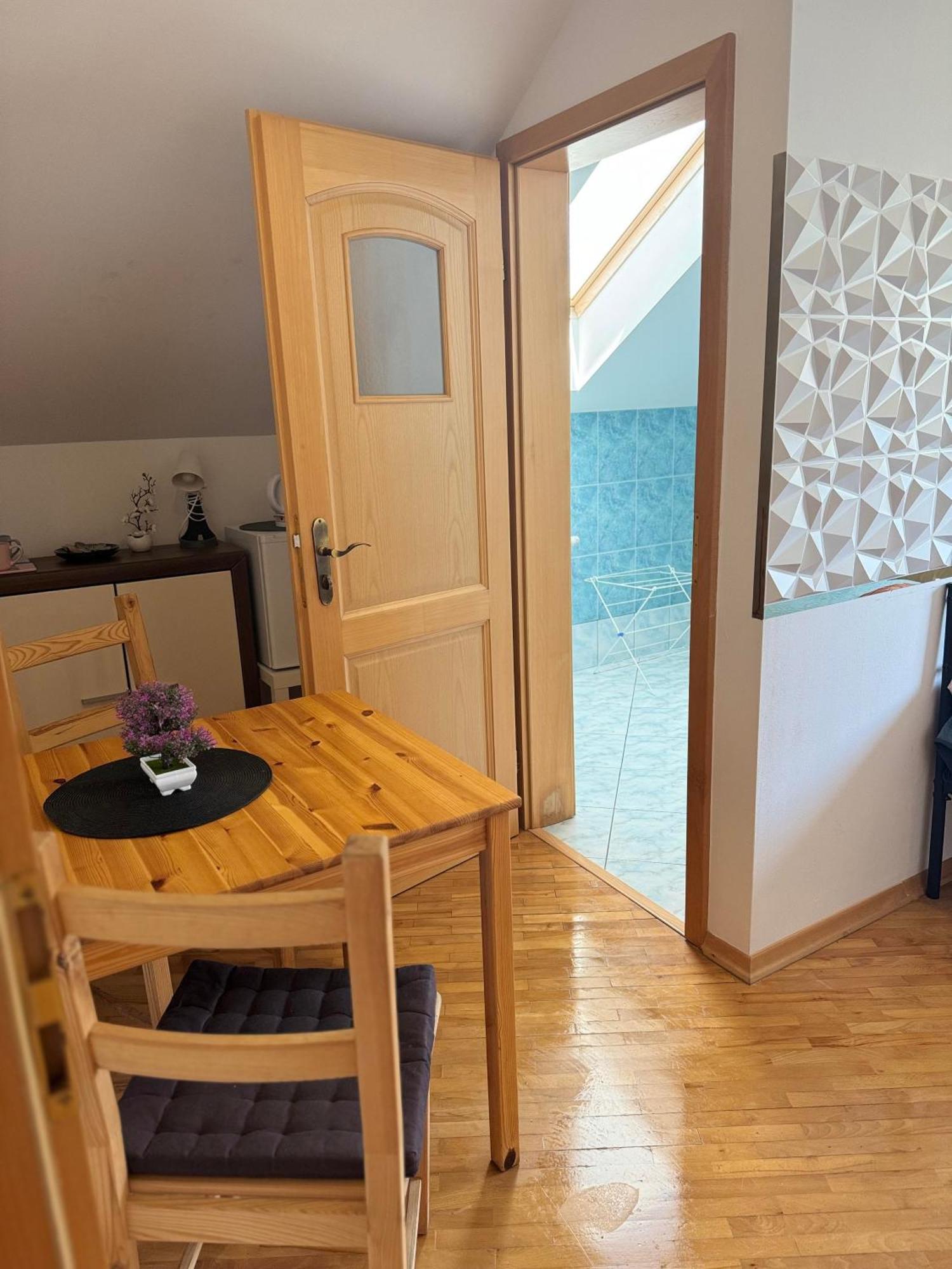 Czerwony Kamien Rubin Homestay